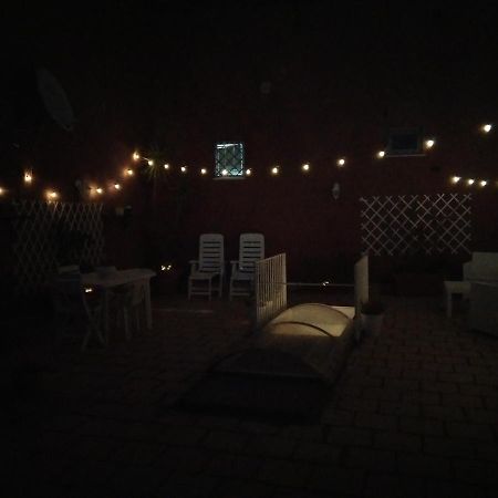 A Casa Di Monica Appartement Pozzuoli Buitenkant foto