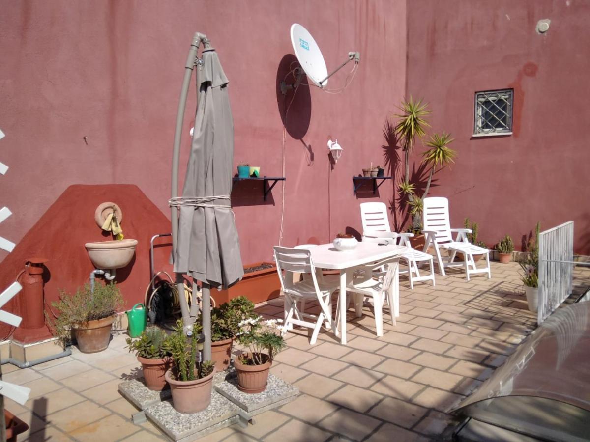 A Casa Di Monica Appartement Pozzuoli Buitenkant foto