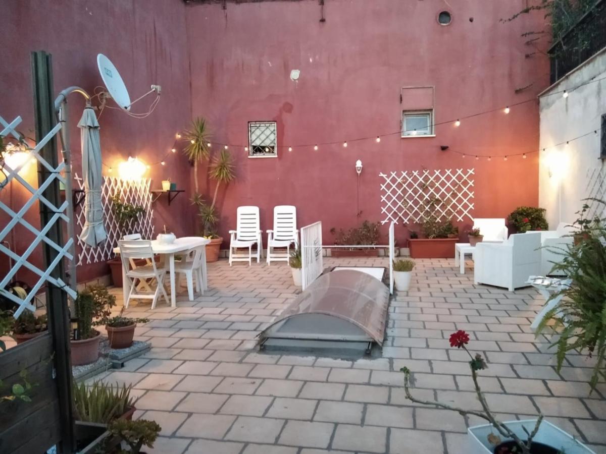 A Casa Di Monica Appartement Pozzuoli Buitenkant foto